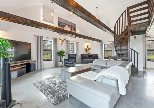 Maison à vendre - 60 Ch. des Chalands, Île d'Orleans St-Laurent, G0A 3Z0