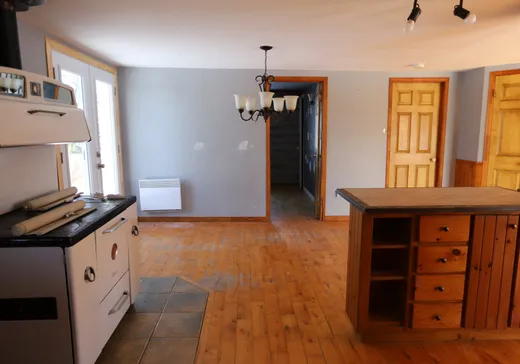 Fermette à vendre - 1194Z Rg Bourgchemin O., Saint-Hugues, J0H 1N0
