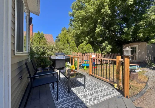 Maison à vendre - 99 Rue Robinson S., Granby, J2G 7L3