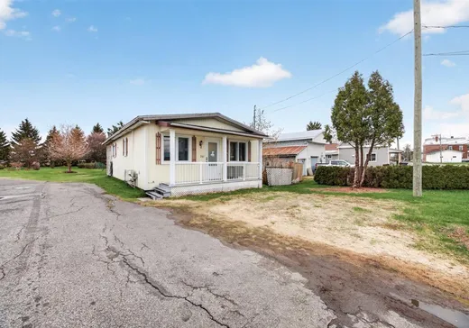 House for sale - 350 Mtée Ste-Victoire, Sainte-Victoire-de-Sorel, J0G 1T0