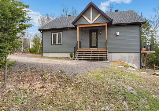 Maison à vendre - 10 Rue des Gemmes, Val David, J0T 2N0