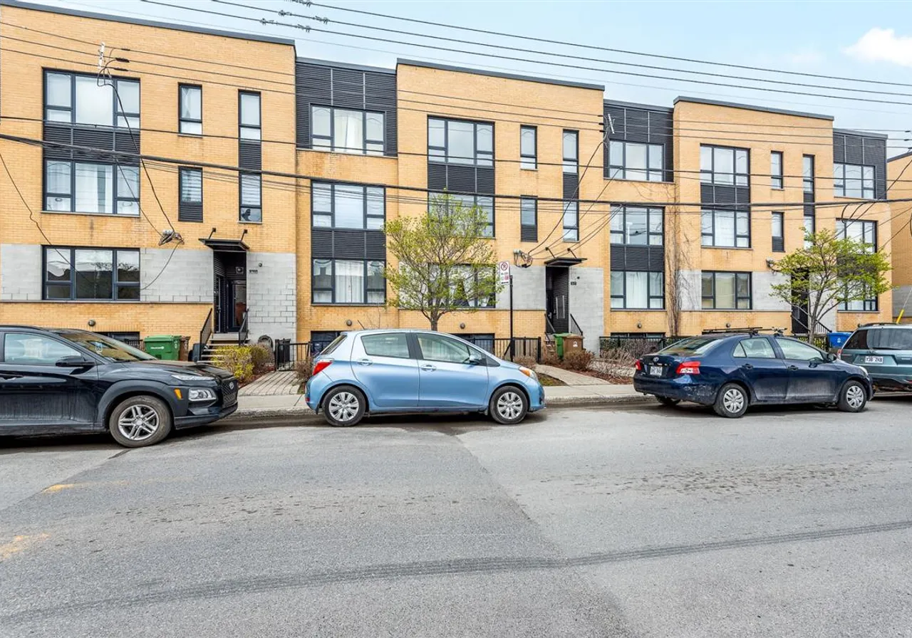 7637 Av. Léonard-De Vinci, App. 1 — photo 1