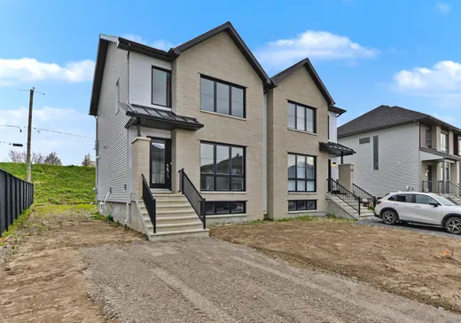 Maison à vendre - 420 Rue du Muscat, Sainte-Marthe-sur-le-Lac, J0N 1P0