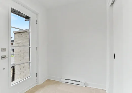Maison à vendre - 420 Rue du Muscat, Sainte-Marthe-sur-le-Lac, J0N 1P0