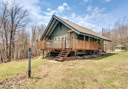 Maison à vendre - 467 Rue des Pommiers, Saint-Colomban, J5K 1N4