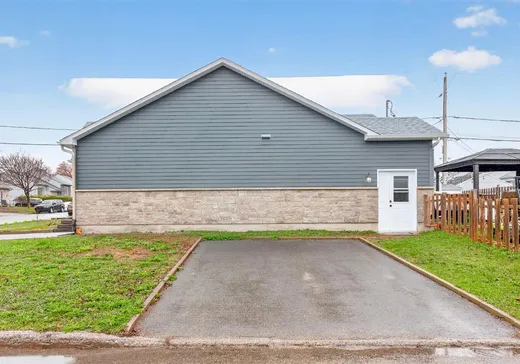 House for sale - 1075 Rue Calypso, La Haute-Saint-Charles, G3K 2A6