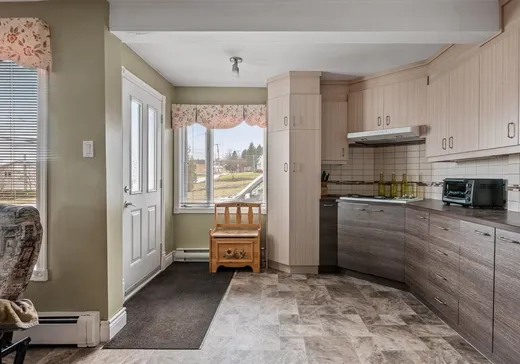 Maison à vendre - 3751 Av. Royale, St-Ferreol-les-Neiges, G0A 3R0