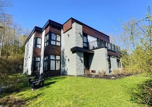 House for sale - 10 Rue des Hauts-du-Lac, Magog, J0B 1C0