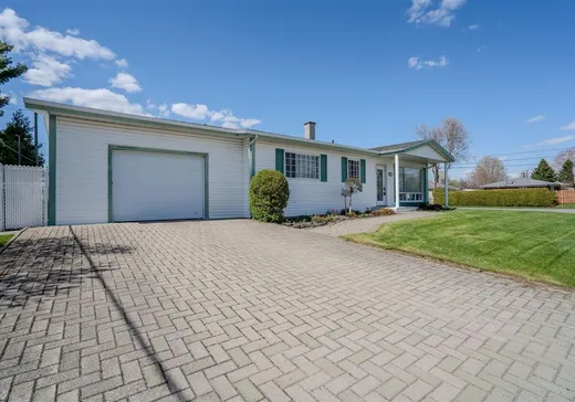 Maison à vendre - 30 Rue Giroux, Victoriaville, G6P 3C4