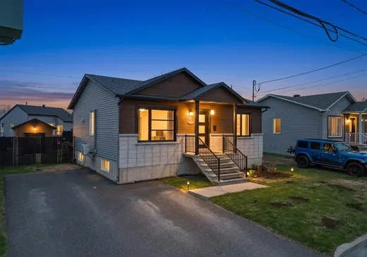 Bungalow à vendre - 645 Rue du Chenin, Drummondville, J2B0Y3