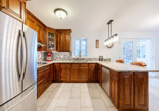 Maison à vendre - 250 Av. Hickory, Pointe-Claire (Île de Montréal), H9R 5R9