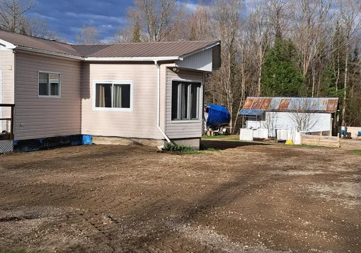 House for sale - 90 Ch. de Ste-Thérèse-de-la-Gatineau, Maniwaki, J9E 3A8