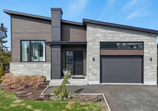Maison à vendre - 204 Rue Jeanne-Mance, Rimouski, G5L 0E6