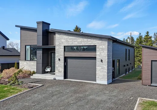 Maison à vendre - 204 Rue Jeanne-Mance, Rimouski, G5L 0E6
