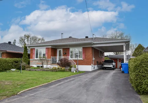 Maison à étages à vendre - 331 Rue Constantin, Saint-Eustache, J7P2E2