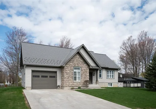 Maison à vendre - 90 Rue Mylène, Drummondville, J2B 8A8