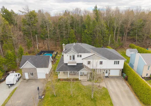 Maison à étages à vendre - 5416-5418 Rue Hériot, Magog, J1X3V8