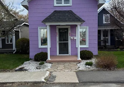 House for sale - 1664 Av. St-Laurent, Plessisville, G6L 2P6
