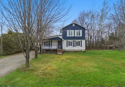 Two or more stories for sale - 173 Rue Meloche, Magog, J1X3W5