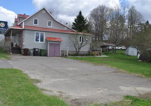 Maison à vendre - 826 Rue Principale, Wickham, J0C 1S0