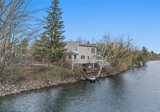 Maison à étages à vendre - 610 Rue St-Patrice E., Magog, J1X1V3