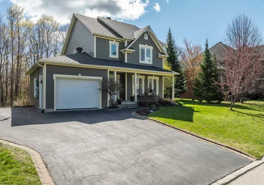 Maison à étages à vendre - 536 Rue Dr-Marston-Adams, Magog, J1X7L6