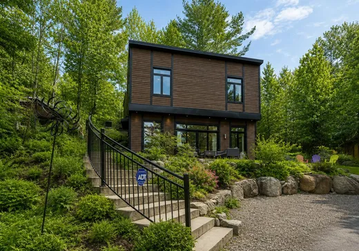 Maison à vendre - 310 Rue Morin, Sainte-Adèle, J8B 2P9