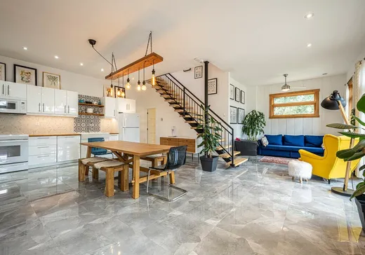 Maison à vendre - 310 Rue Morin, Sainte-Adèle, J8B 2P9