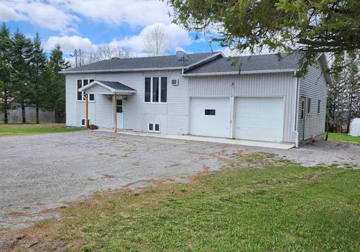 Maison à vendre - 12 Ch. Gosford N., Weedon, J0B 3J0