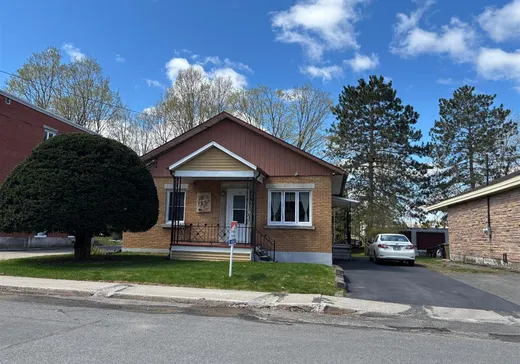 House for sale - 305 Rue Victoria, Victoriaville, G6P 5G4