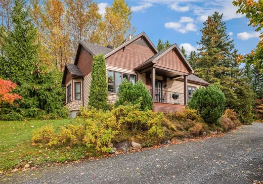 Bungalow à vendre - 26 Rue des Gradins, St-Ferreol-les-Neiges, G0A3R0