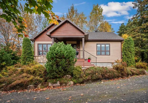 Maison à vendre - 26 Rue des Gradins, St-Ferreol-les-Neiges, G0A 3R0