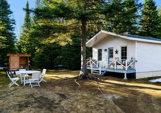House for sale - 45 Ch. des Riverains, St-Tite-Des-Caps, G0A 4J0