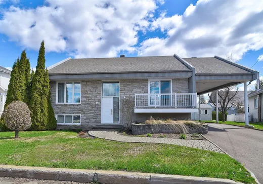 House for sale - 527 Rue Prieur, Île d'Orleans St-Jean, G1B 3G1