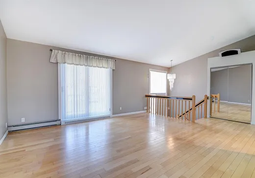 House for sale - 527 Rue Prieur, Île d'Orleans St-Jean, G1B 3G1