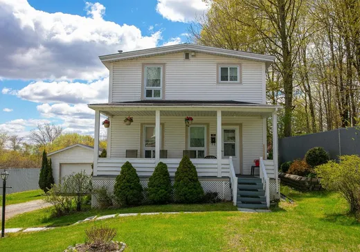 House for sale - 16 Rue Bridge, Pointe-Claire (Montreal Island), J0B 2H0