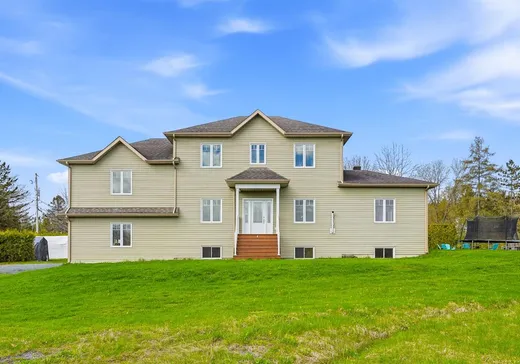 House for sale - 141 Rue Therrien, St-Francois-Xavier-de-Brompton, J0B 2V0