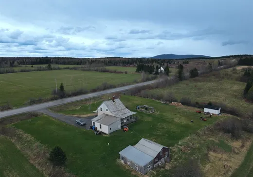 House for sale - 125 Route 212 O., Lac-Mégantic, J0B 1Y0