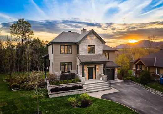 Maison à étages à vendre - 1237 Rue de la Serpentine, Magog, J1X0H8
