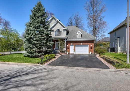 House for sale - 1 Rue d'Amqui, Blainville, J7B 1X3