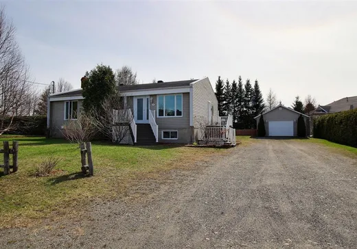 House for sale - 25 Rue de la Source, Témiscouata-sur-le-Lac, G0L 2B0