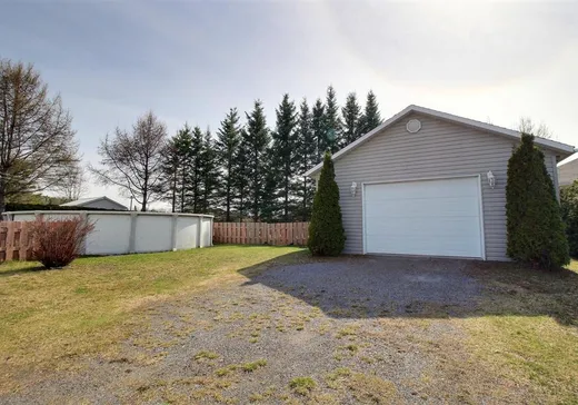 House for sale - 25 Rue de la Source, Témiscouata-sur-le-Lac, G0L 2B0