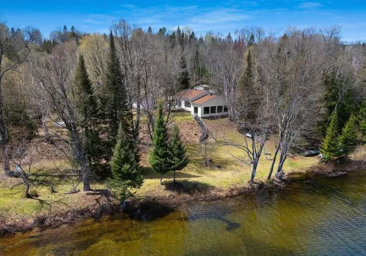 Bungalow for sale - 277 Ch. du Petit-Cayamant, Lac-Cayamant, J0X1Y0