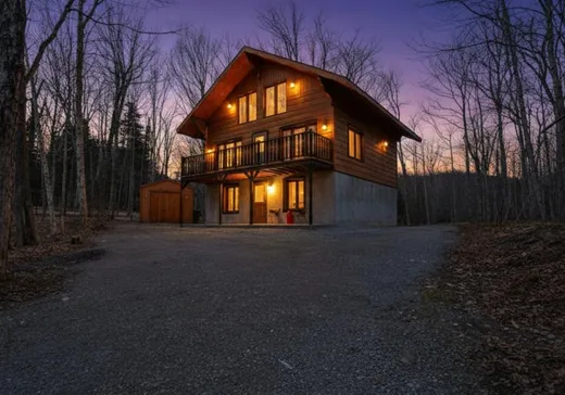 House for sale - 500 Rue de l'Edelweiss, Sainte-Agathe-des-Monts, J8C 2Z7