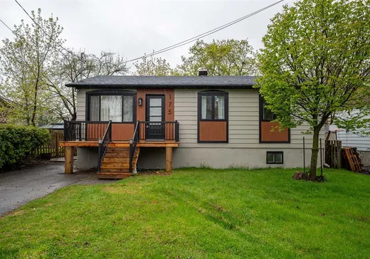 Maison à vendre - 175 Rue L'Allier, Laval (Sainte-Rose), H7L 2K9