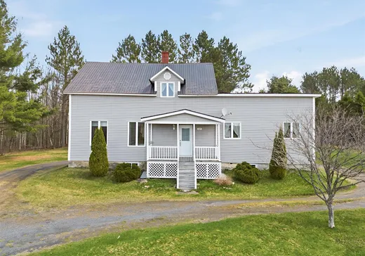 House for sale - 425 2e Rang, Saint-Georges, G5Z 0K6