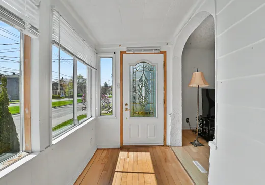 House for sale - 22 Boul. Lussier, Beauharnois, J6N 2X6
