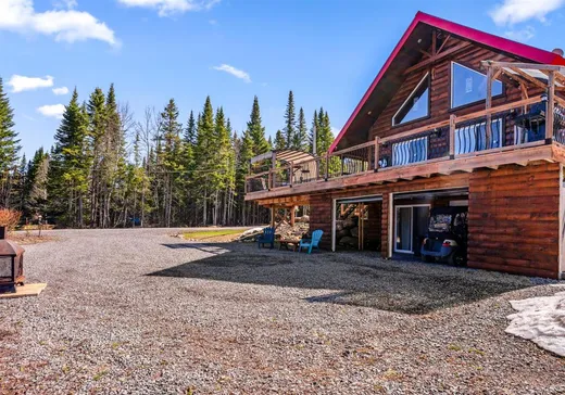 House for sale - 60 Ch. des Chevaliers, St-Tite-Des-Caps, G0A 4J0