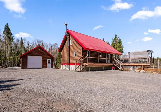 House for sale - 60 Ch. des Chevaliers, St-Tite-Des-Caps, G0A 4J0