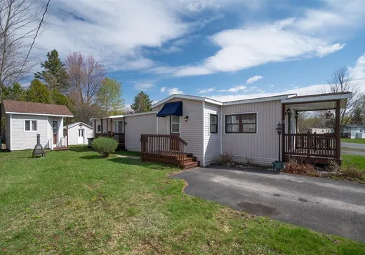 Maison mobile à vendre - 12 Place Bonneville, Drummondville, J2E1M7
